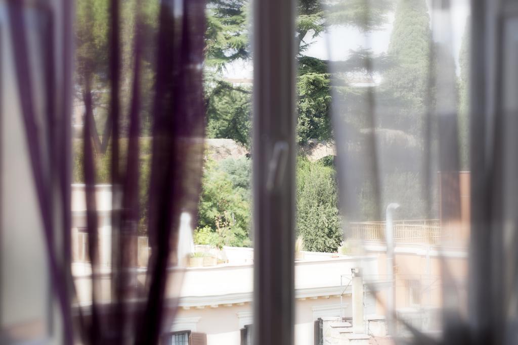 Luxury Domus Amadeus Apartment Rome Exterior photo